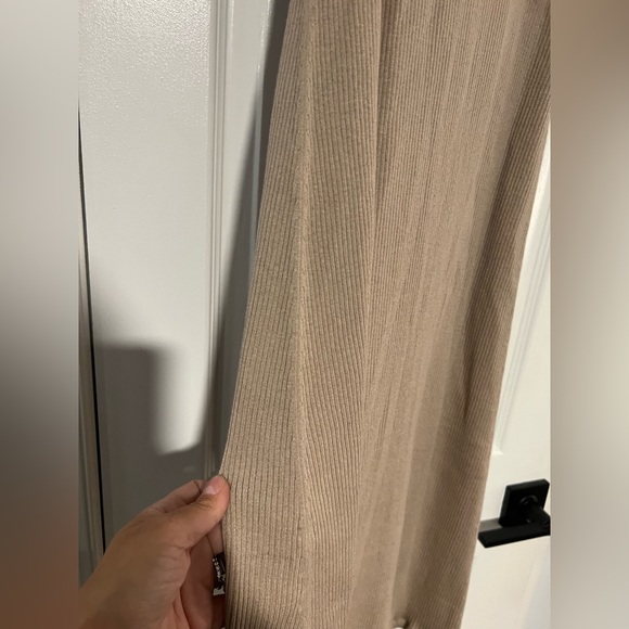 SPLENDID McCall sleeveless sweater dress in latte/beige ruffle hem Size Small - Picture 10 of 11